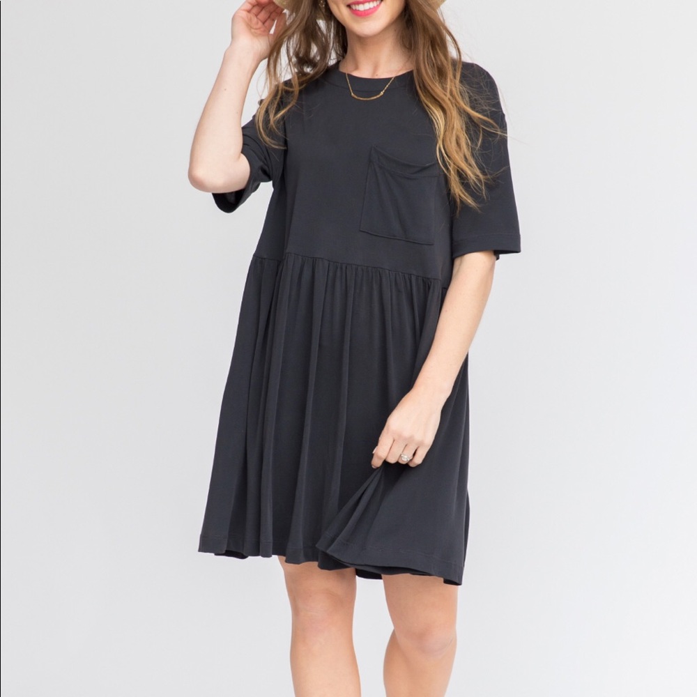Agnes and Dora Kahlo Dress, solid black